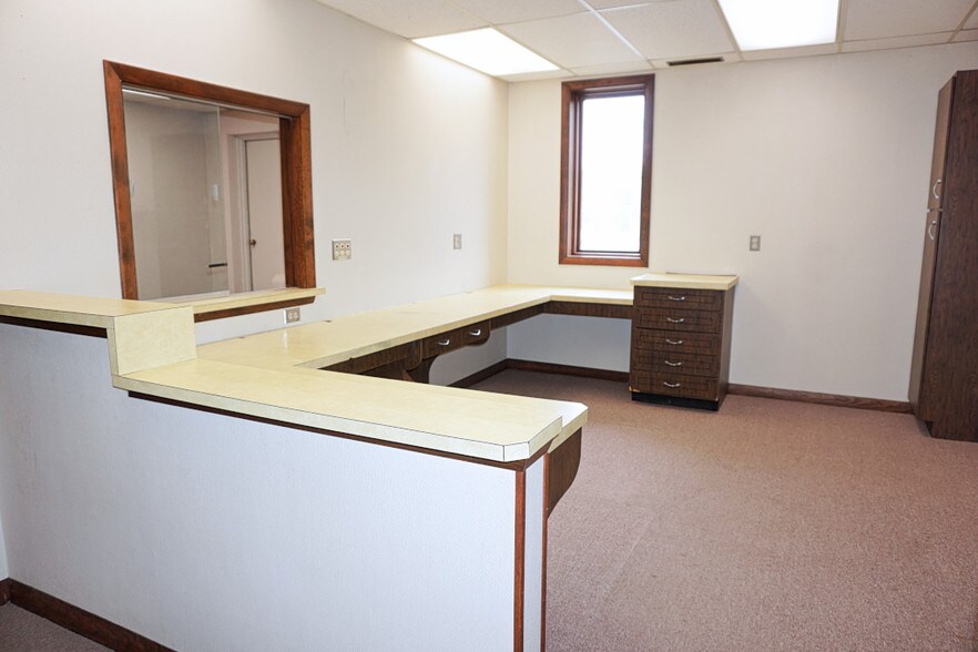 More Photos Of 1185 New Litchfield St, Torrington Medical For Sale