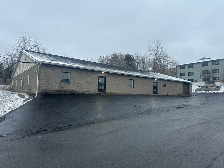 Primary Photo Of 101 Newbury Hollow Ln, Syracuse Warehouse For Lease