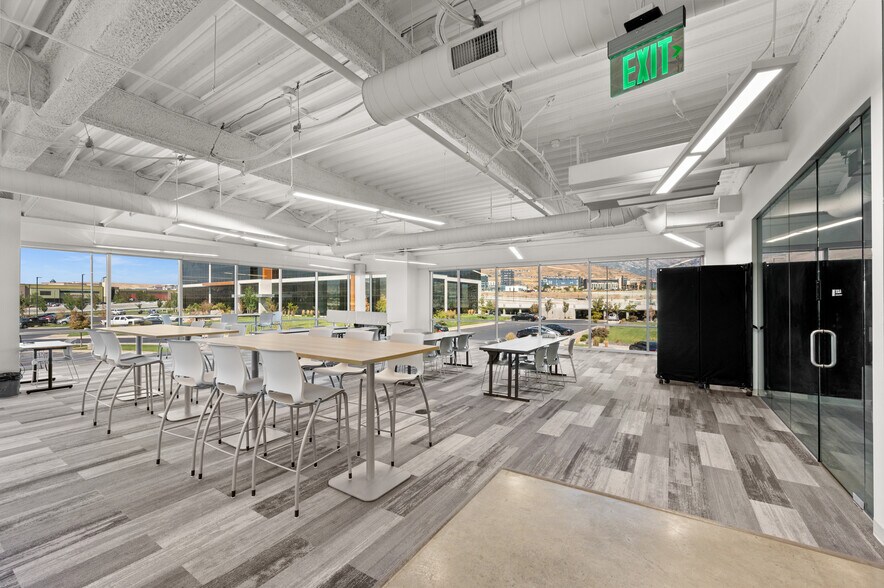 More Photos Of 2000 W Ashton Blvd, Lehi Office For Lease