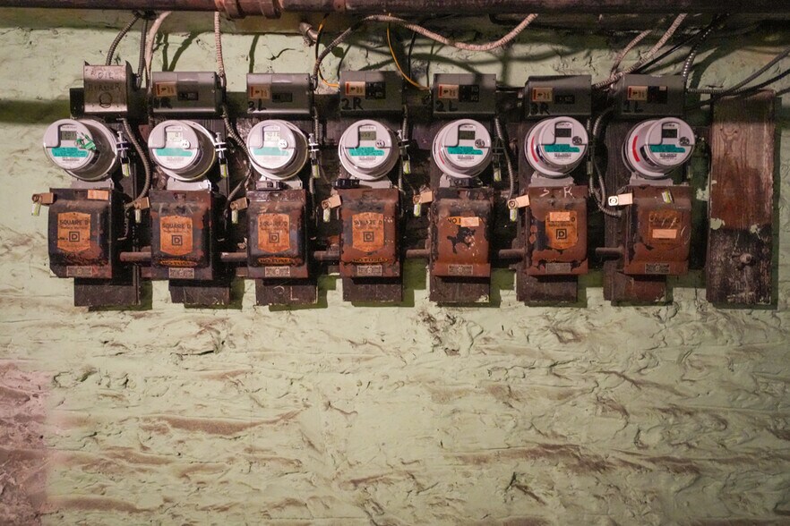 More Photos Of 296 Suydam St, Brooklyn Multifamily For Sale