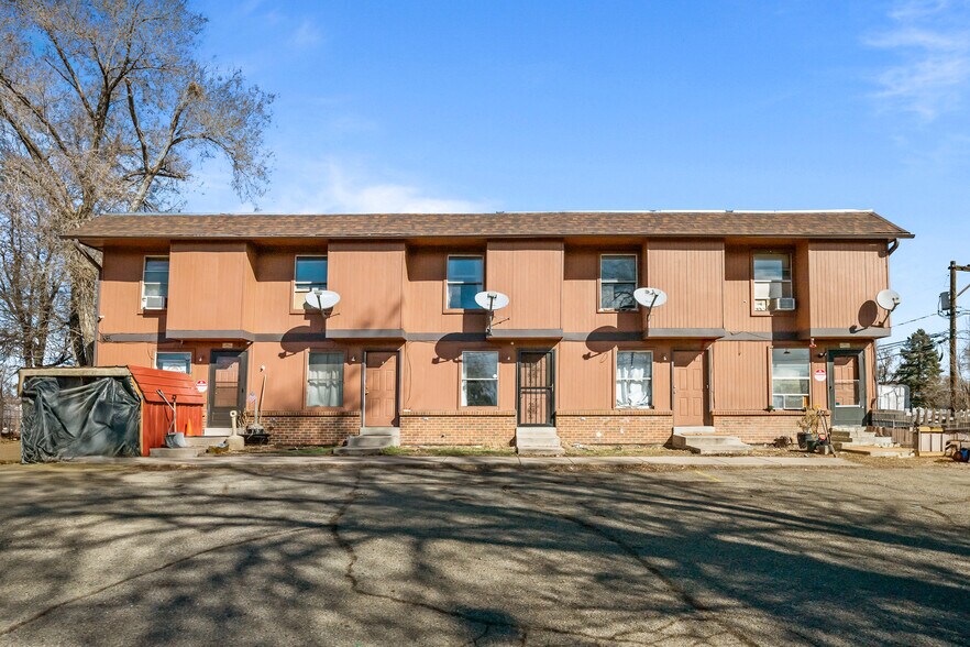 More Photos Of 1300 Balsam St, Lakewood Apartments For Sale