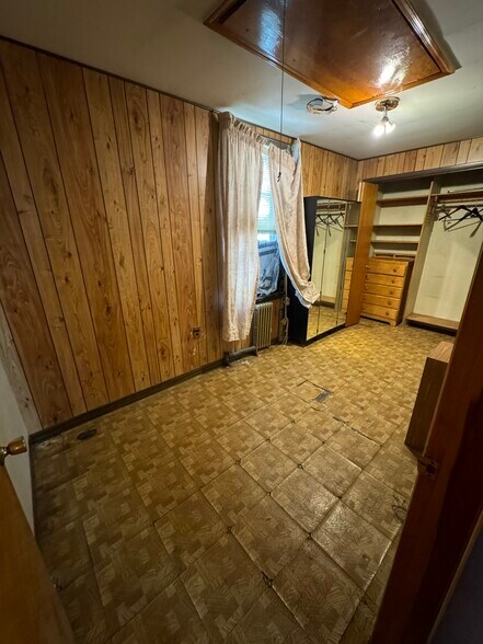 More Photos Of 1006-1008 Paterson Plank Rd, North Bergen Storefront Retail Residential For Sale