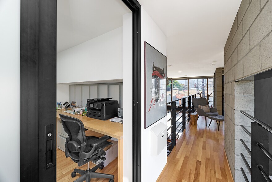 More Photos Of 1313 Innes Pl, Venice Apartments For Sale