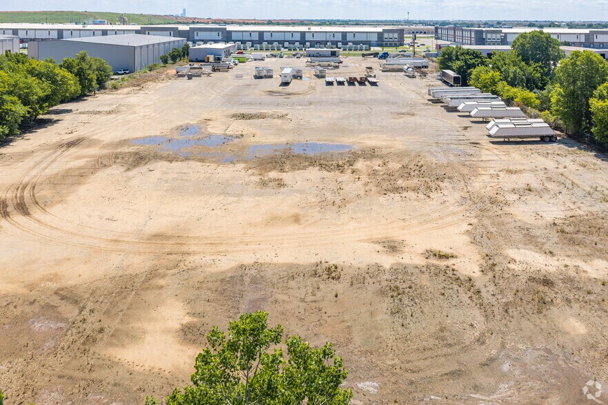 More Photos Of 2521 Council Rd, Oklahoma City Land For Lease
