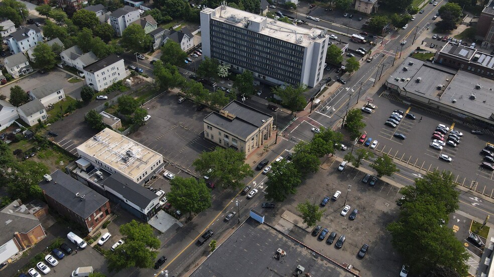 More Photos Of 219 Grand Ave, New Haven Bank For Lease