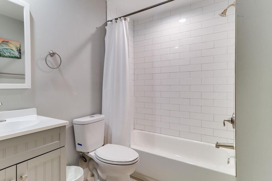 More Photos Of 217-221 Burk Ave, Wildwood Apartments For Sale