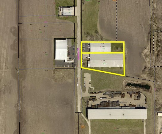 More Photos Of 32 Marquette Ave, Oglesby Warehouse For Lease