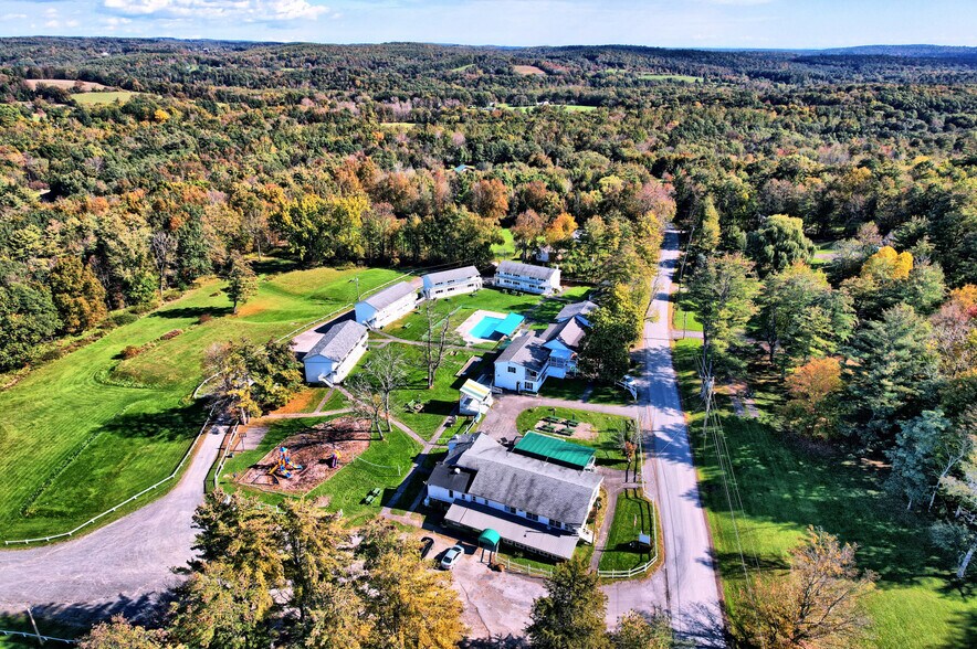 More Photos Of 118 Golden Hill Rd, Cornwallville Hotel For Sale