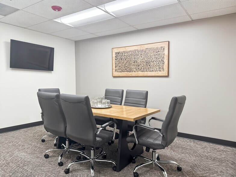 More Photos Of 3900 S Wadsworth Blvd, Lakewood Coworking Space