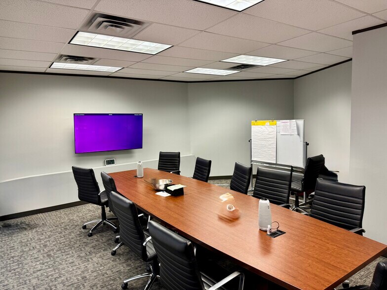 More Photos Of 4604 S Lamar Blvd, Austin Medical For Lease