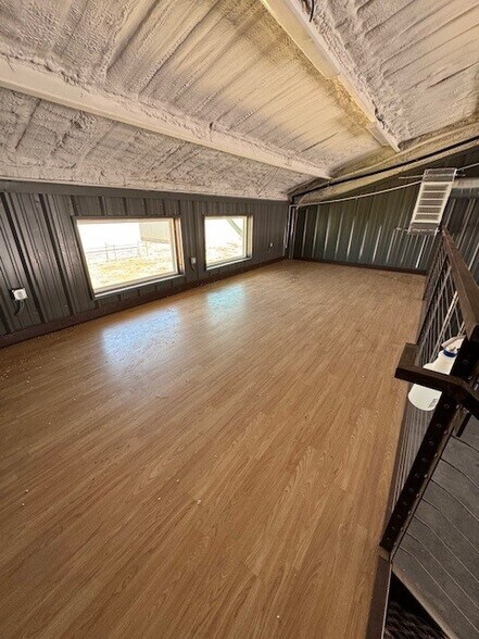 More Photos Of 320 N Ridge Rd, Marble Falls Unknown For Lease