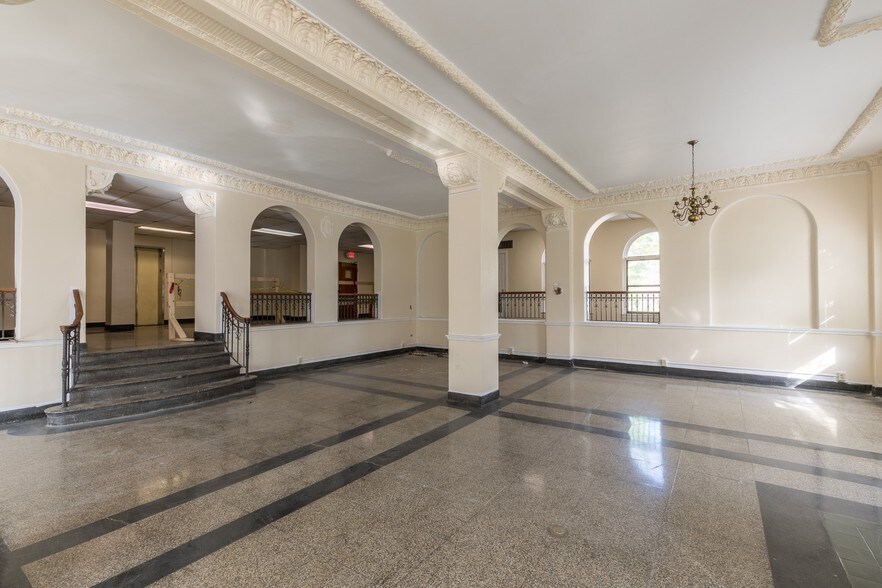 More Photos Of 870 Vine St, Chattanooga Apartments For Lease