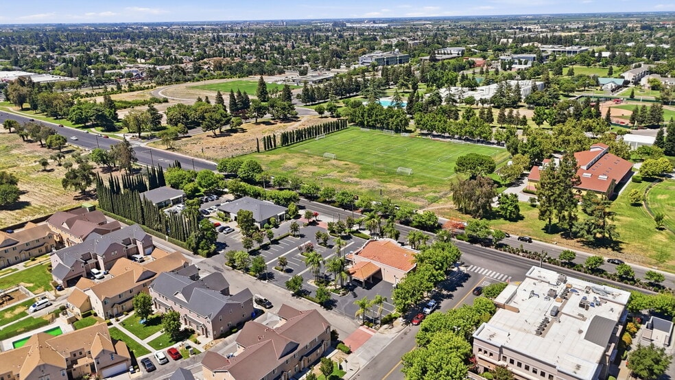 More Photos Of 3700 Geer Rd, Turlock Bank For Lease