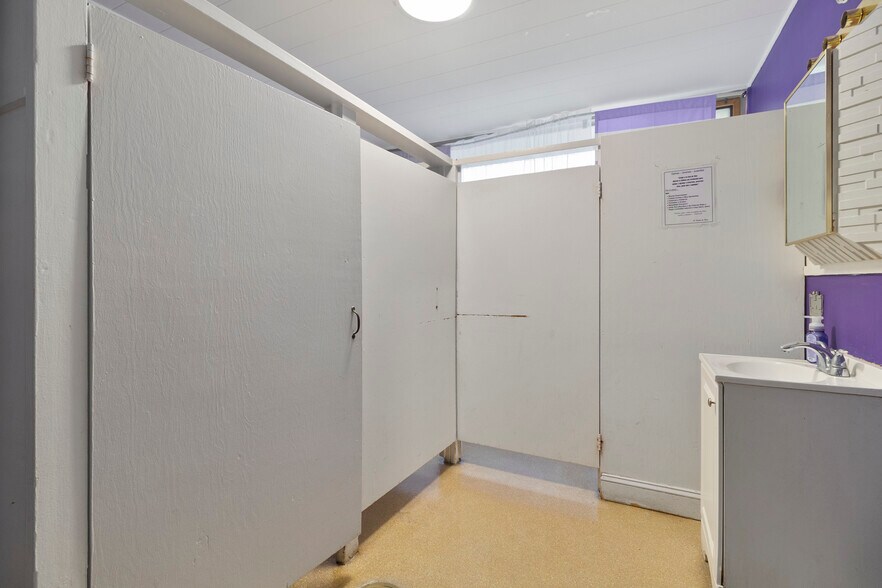 More Photos Of 5001 Backlick Rd, Annandale Religious Facility For Sale
