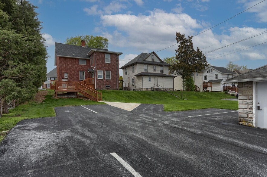 More Photos Of 421 W Chocolate Ave, Hershey Medical For Lease