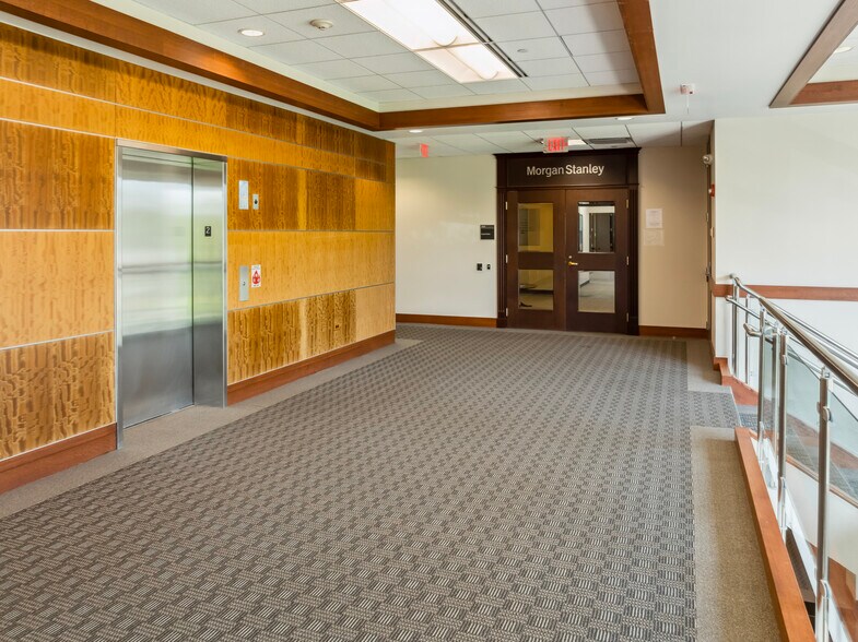 More Photos Of 760 W Main St, Barrington Office For Sale