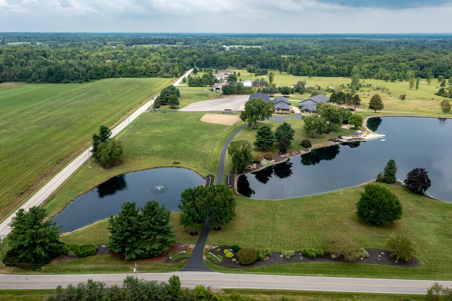 More Photos Of 7291 Stone Rd, Medina Office For Sale