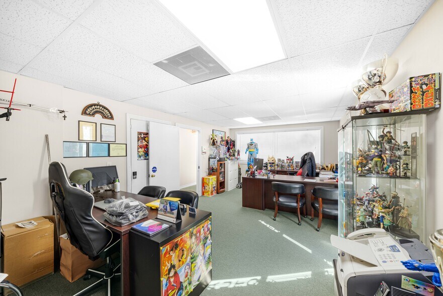 More Photos Of 4100 W Commonwealth Ave, Fullerton Office For Sale