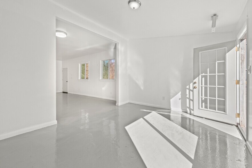 More Photos Of 5979 Route 82, Stanfordville Restaurant For Lease