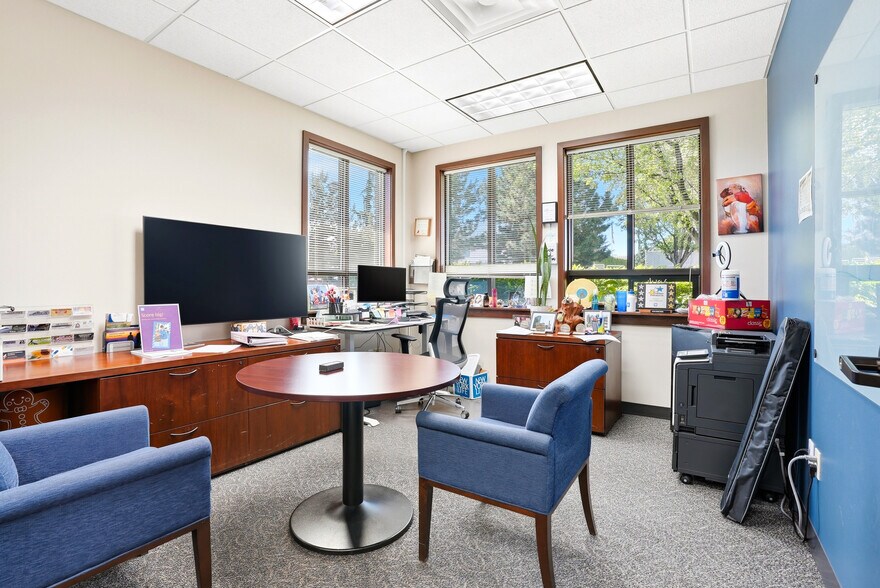 More Photos Of 925 Triple Crown Ave, Yakima Office For Sale