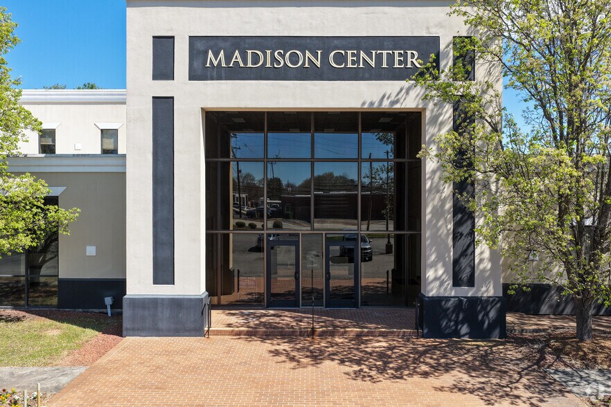 More Photos Of 302 Highway St, Madison Medical For Lease