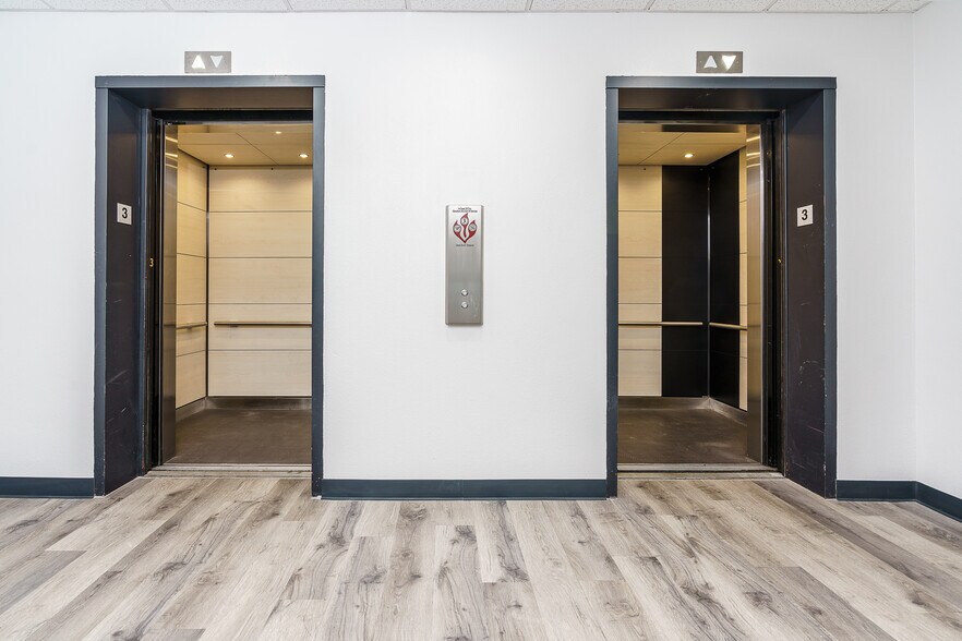 More Photos Of 3405 Kenyon St, San Diego Office For Lease