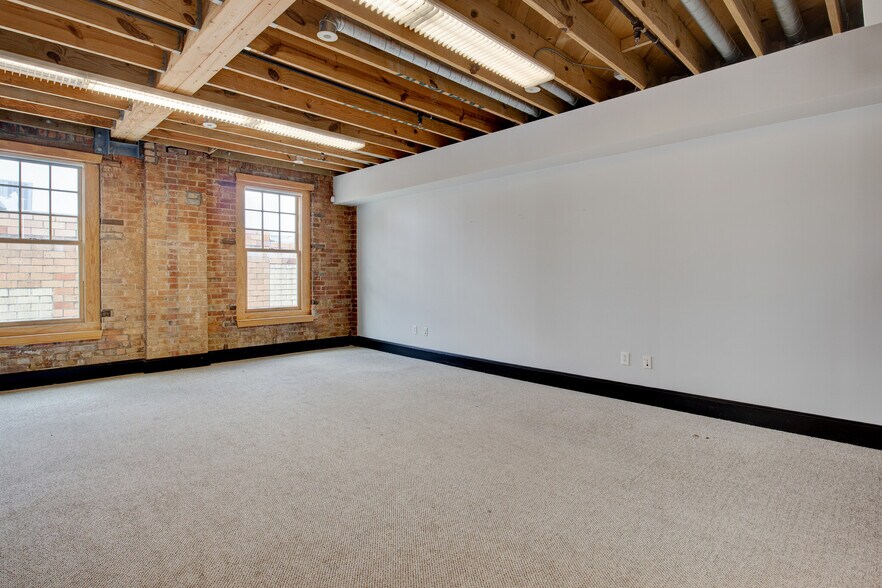 More Photos Of 1200 W Magnolia Ave, Fort Worth Office For Lease