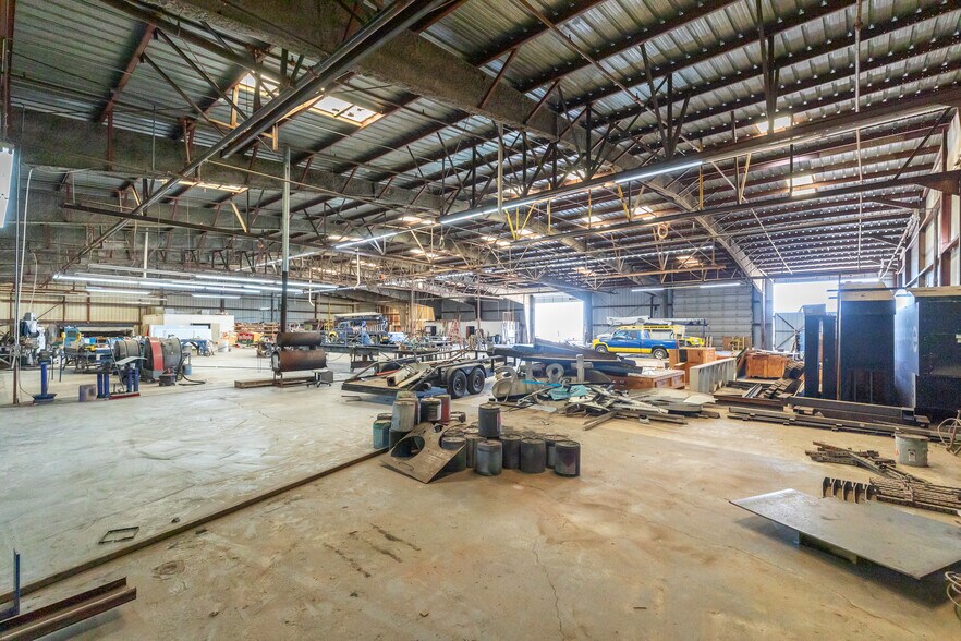 More Photos Of 5050 E Hwy 80, Abilene Manufacturing For Sale