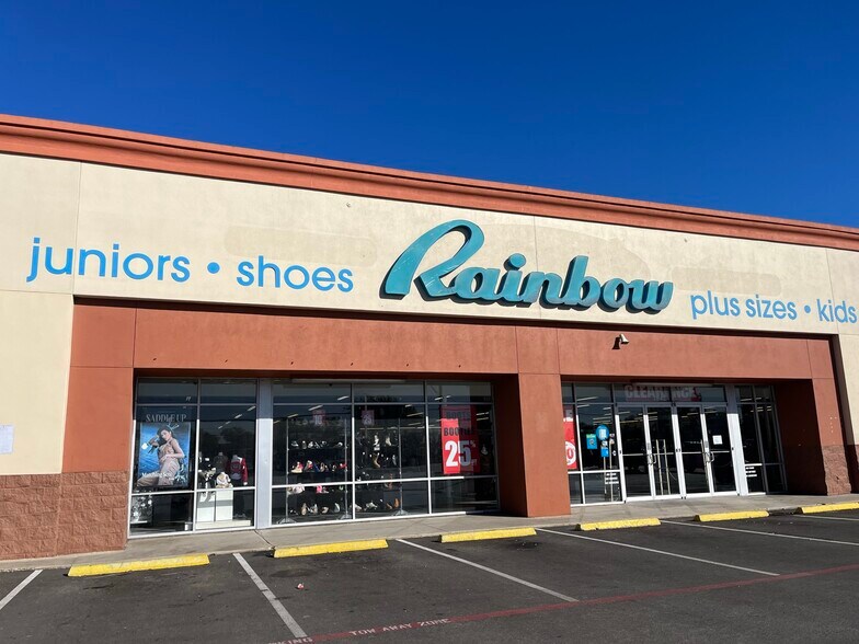 More Photos Of 1800-1866 S WW White Rd, San Antonio Unknown For Lease