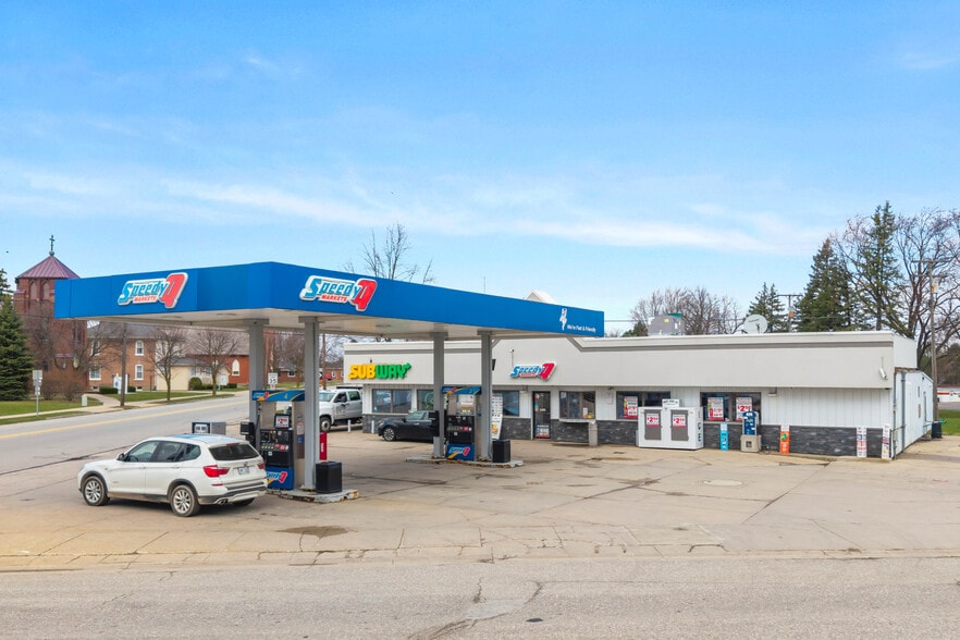 More Photos Of 4497 Washington, Ubly Service Station For Sale