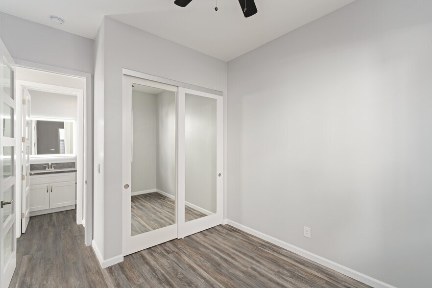 More Photos Of 6728 Thomson Ct, San Diego Apartments For Sale