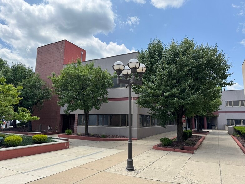 More Photos Of 200 Perrine Rd, Old Bridge Medical For Sale