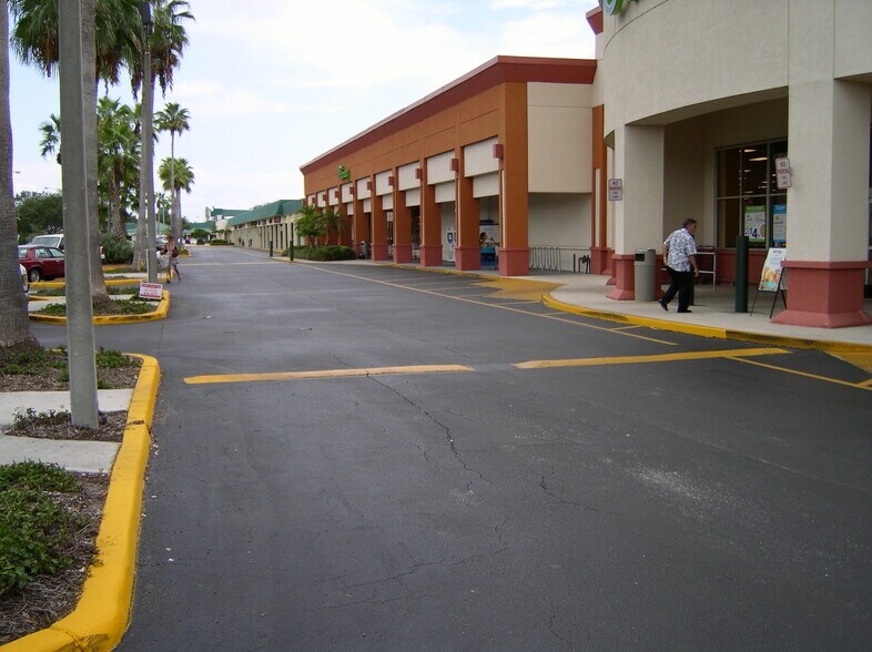 More Photos Of 5505-5805 Manatee Ave, Bradenton Unknown For Lease