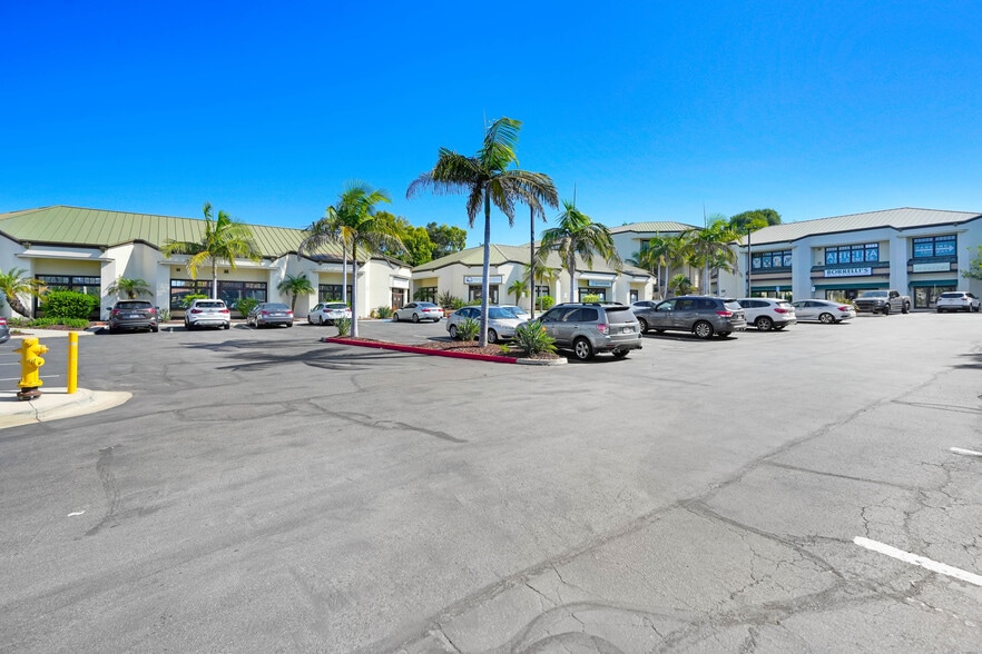 More Photos Of 285 N El Camino Real, Encinitas Unknown For Sale