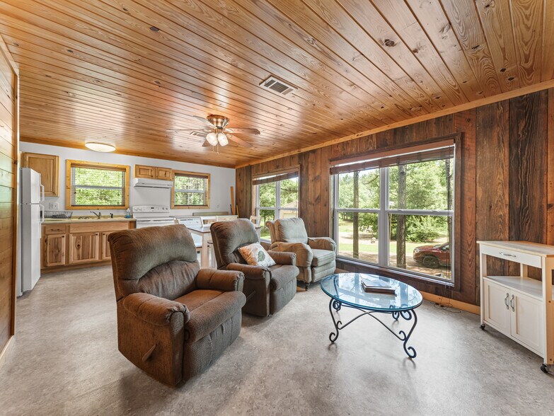 More Photos Of 110 Lizard ln, Story Specialty For Sale