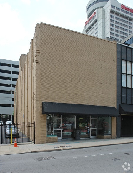 More Photos Of 217 6th Ave N, Nashville Storefront Retail Office For Lease