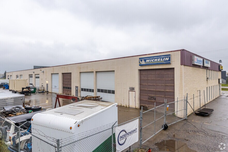 More Photos Of 1408 8th St, Nisku Service For Lease