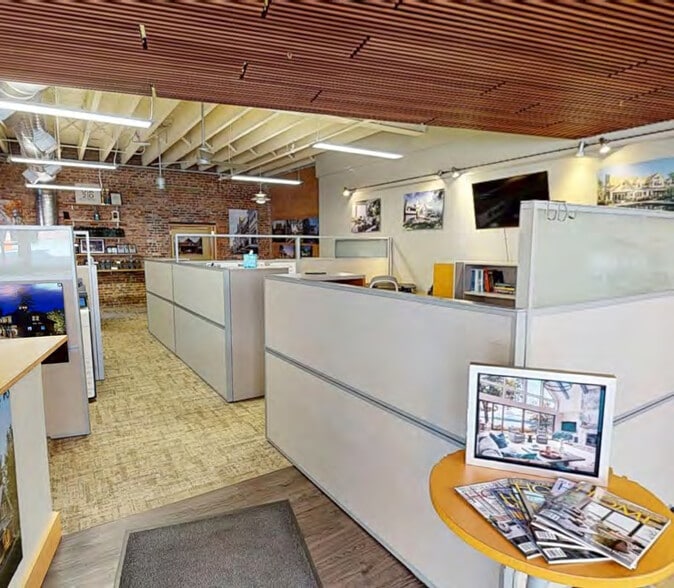 More Photos Of 22 Ladd St, Portsmouth Office For Sale