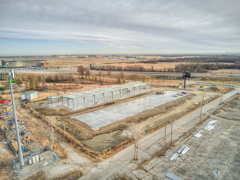 More Photos Of 1700 Memorial Dr, Tulsa Flex For Lease