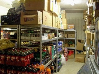 More Photos Of 5605 Mile 3 Rd, Mission Service Station For Sale