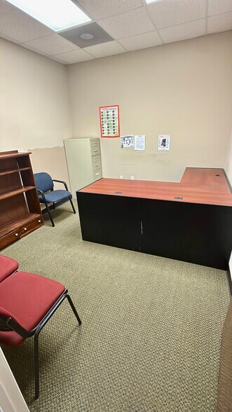 More Photos Of 12760 Lorraine Rd, Biloxi General Retail For Lease