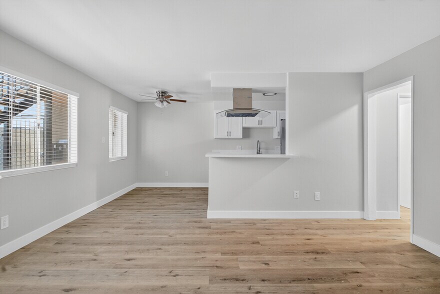 More Photos Of 1036 Saint Louis Ave, Long Beach Apartments For Sale