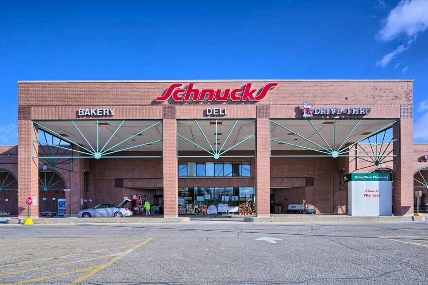 More Photos Of 4844-4986 Hononegah Rd, Roscoe General Retail For Sale