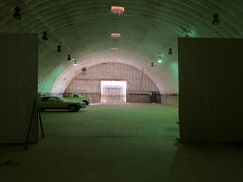 More Photos Of 103 E 1st St, Idalou Warehouse For Lease