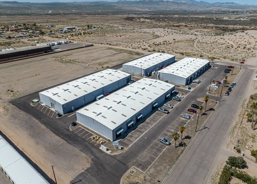 More Photos Of 4081 S Arcadia Ln, Fort Mohave Warehouse For Lease