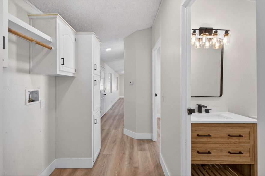 More Photos Of 402 Colin Kelly Dr, Roseville Apartments For Sale