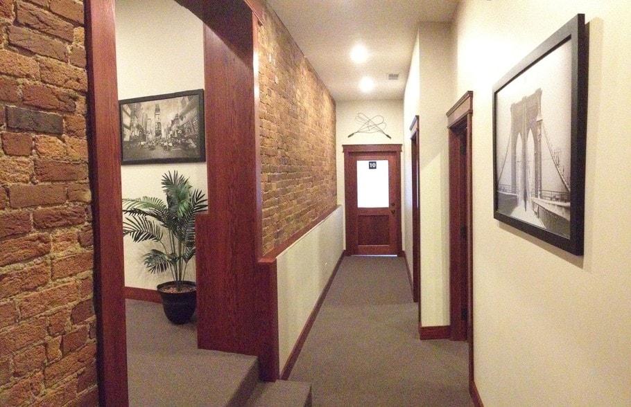 More Photos Of 901 Conner St, Noblesville Office For Lease
