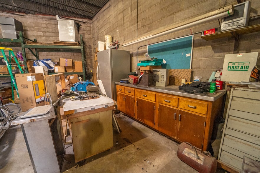 More Photos Of 3505 Houston Hwy, Victoria Warehouse For Sale