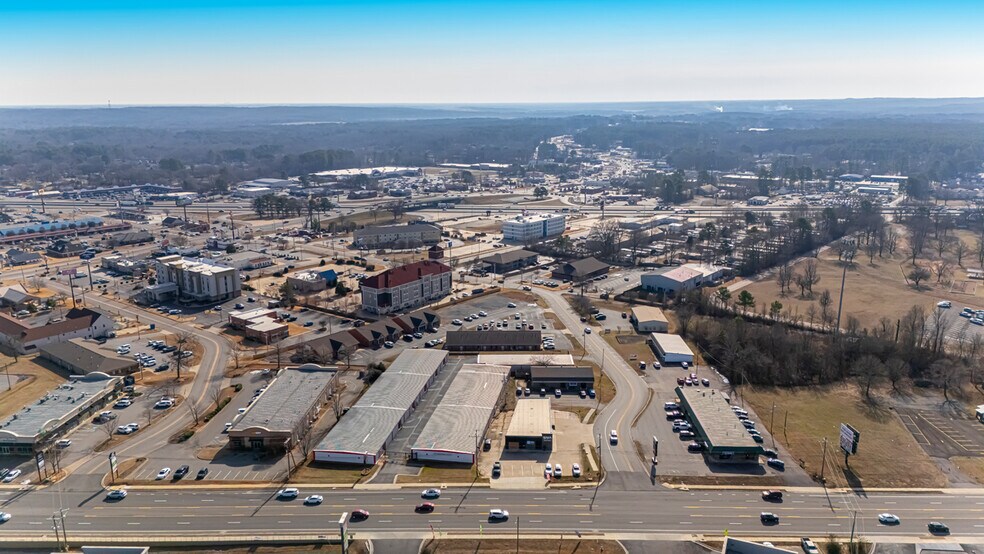 More Photos Of 5206 Highway 5 N, Bryant Office For Sale