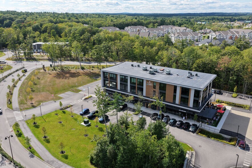 More Photos Of 10 Market St, Scarborough Office For Sale